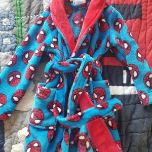 3T spiderman robe like new